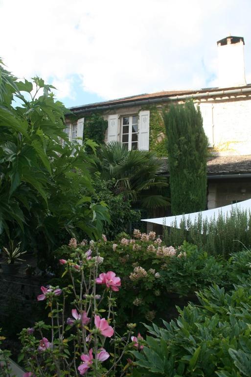 Ermitage De Peyreleau Bed and Breakfast Exteriör bild