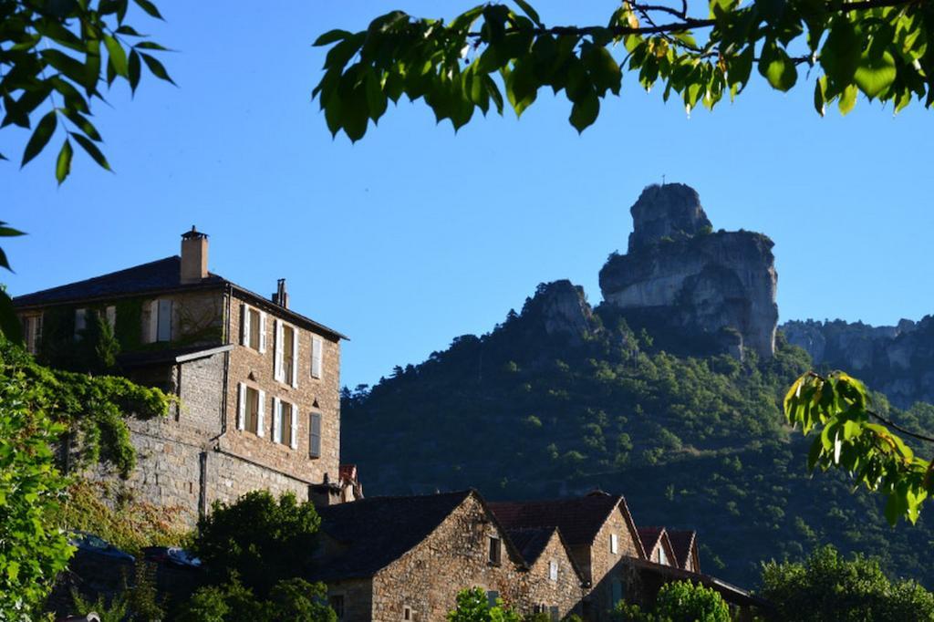 Ermitage De Peyreleau Bed and Breakfast Exteriör bild