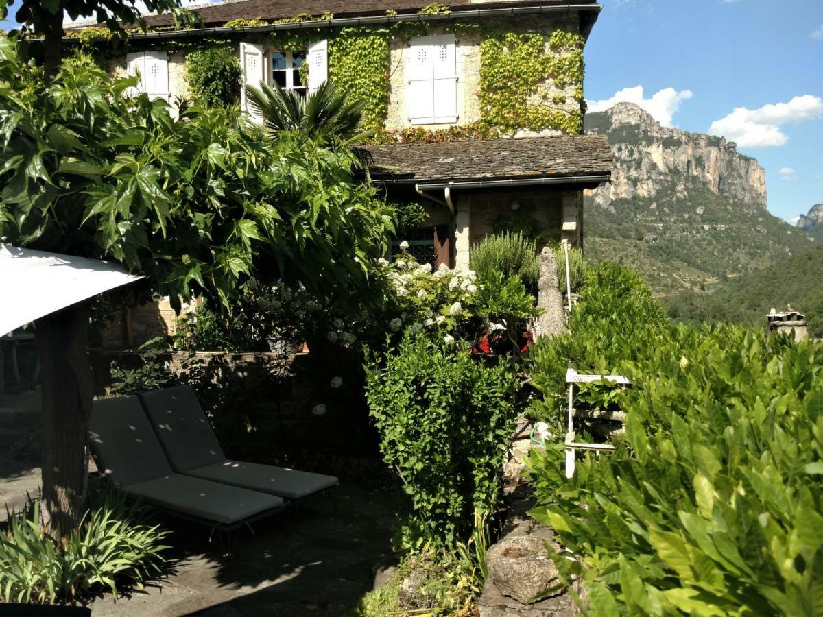 Ermitage De Peyreleau Bed and Breakfast Exteriör bild