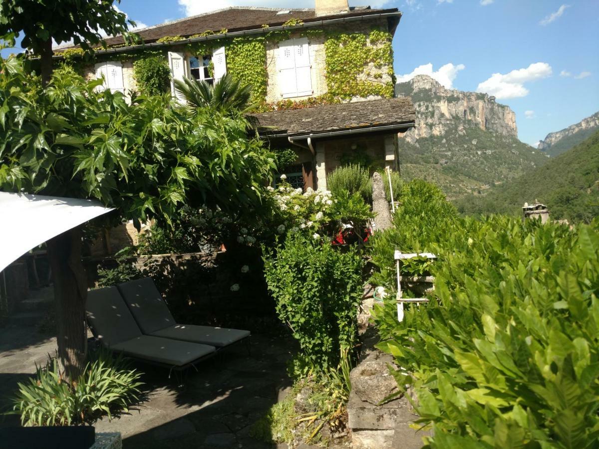 Ermitage De Peyreleau Bed and Breakfast Exteriör bild